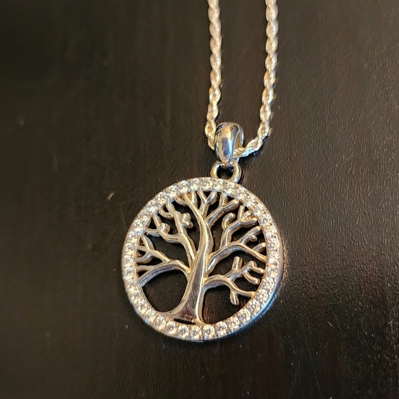 Bijou Brigitte Tree of Life sterling silver necklace - Picture 3 of 10